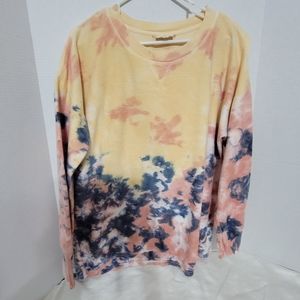 Womens Long sleeve Tye-die shirt XL